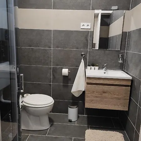 7 Days Apartment Mako Exterior photo