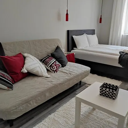 7 Days Apartment Mako Exterior photo