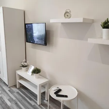 7 Days Apartment Mako Exterior photo